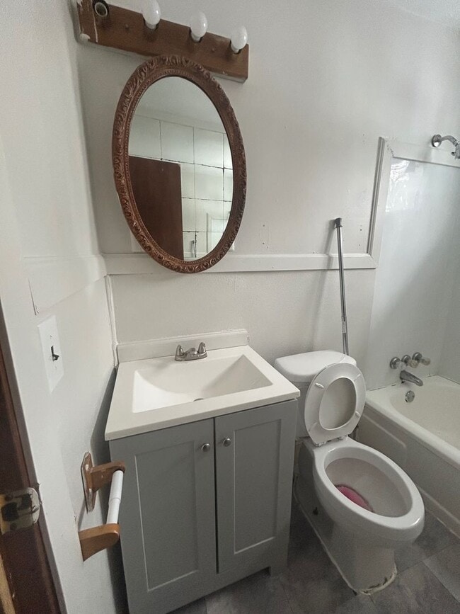 Building Photo - Charming 3-Bedroom Single Family Home – Your Perfect Space Awaits!