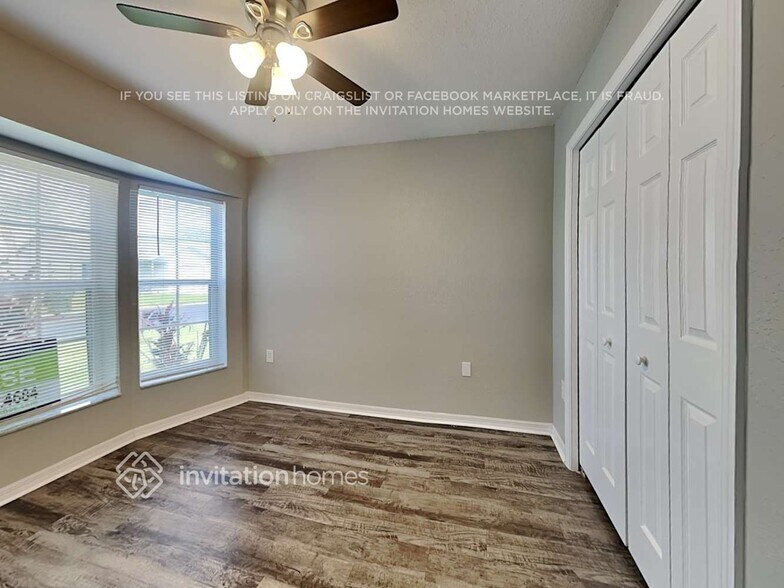 Building Photo - 4140 Moonraker