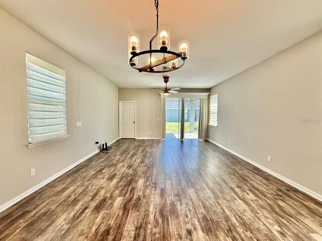 Building Photo - 5216 Suncatcher Dr