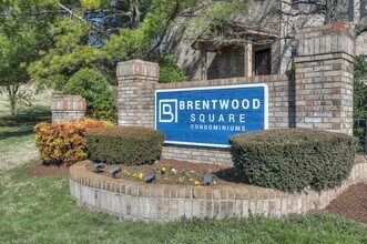 Building Photo - Brentwood Square Condominiums 2 Bed Room