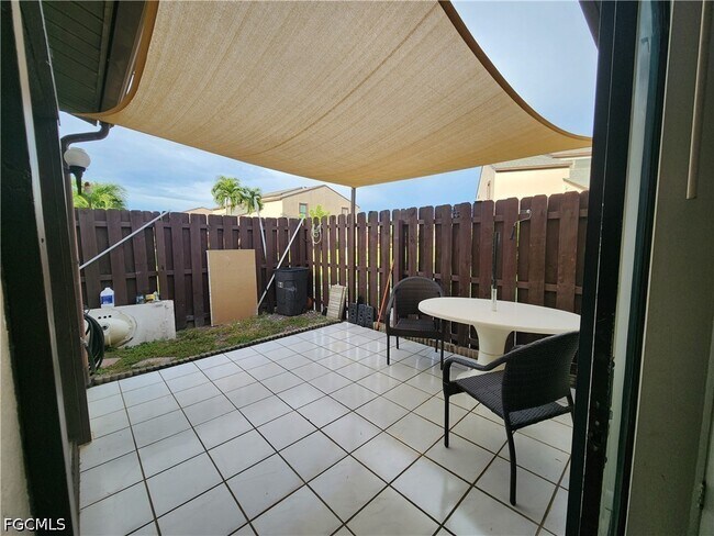 Building Photo - 12963 Cherrydale Ct