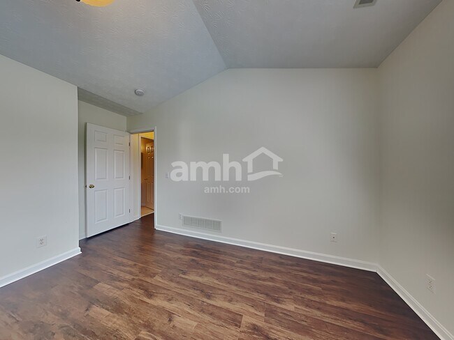 Building Photo - 2324 Pleasant Meadows Dr