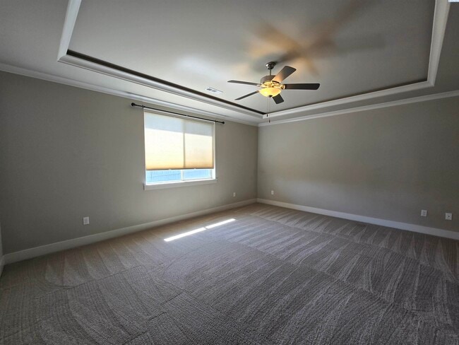 Building Photo - Spacious Rambler in South Richland with La...