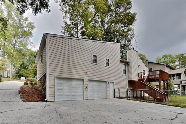 Building Photo - 1630 Rex Dr