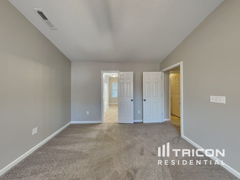 Building Photo - 4213 Ivy Hill Rd