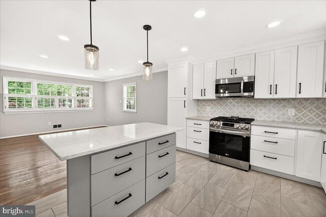 Building Photo - 11905 Hunters Ln