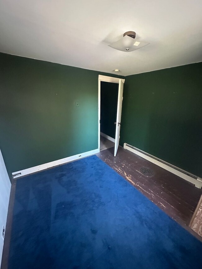 Building Photo - 451 Cherry St