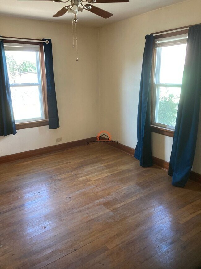 Building Photo - Charming 2 Bed 2 Bath home in Texico