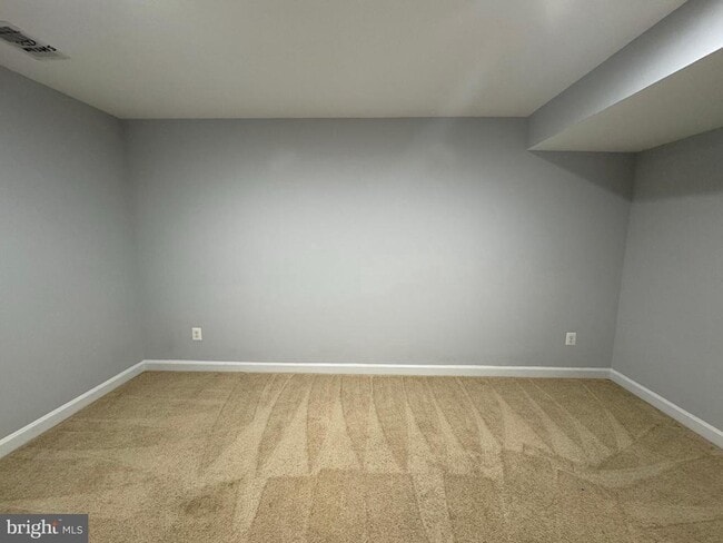 Building Photo - 15028 Gaffney Cir