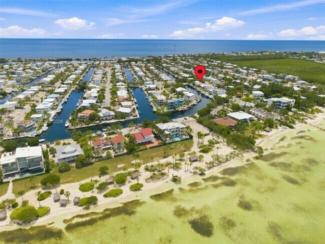 Building Photo - 203 Gulfview Dr