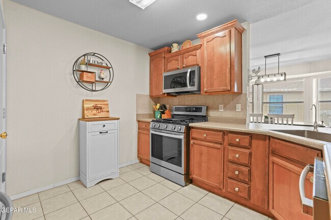 Building Photo - 6244 Spotted Eagle Dr