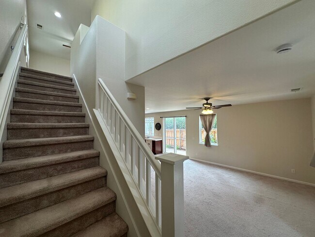 Building Photo - Three Bedroom Corner Lot Home