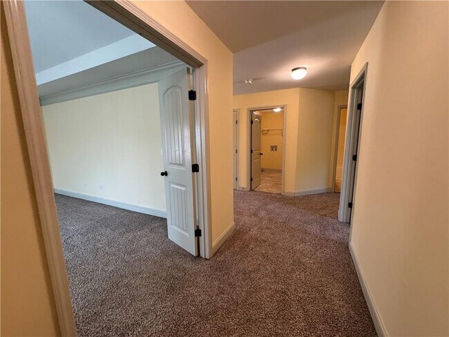 Building Photo - 2640 Tyler Bay Ln
