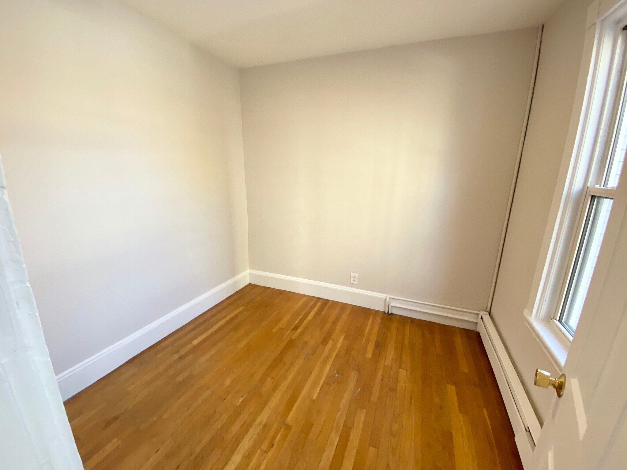 Building Photo - 1576 Tremont St