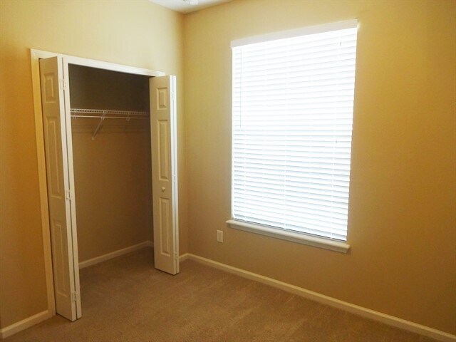 Building Photo - 95501 Sonoma Dr