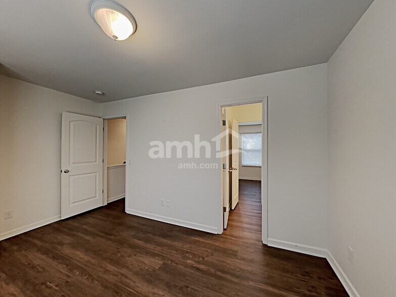Building Photo - 3167 Aidan Ln