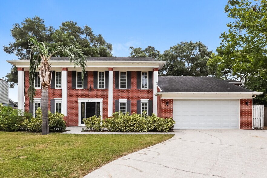 Primary Photo - 2430 Arborwood Dr