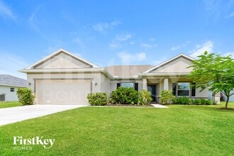 Building Photo - 3311 SW 8th Ct