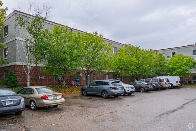 Building Photo - Garden Lane Apartments