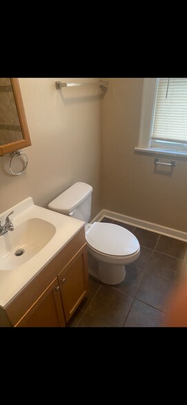 Building Photo - 8012 S Sangamon St