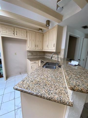 Building Photo - 6312 Hickory Hill Dr