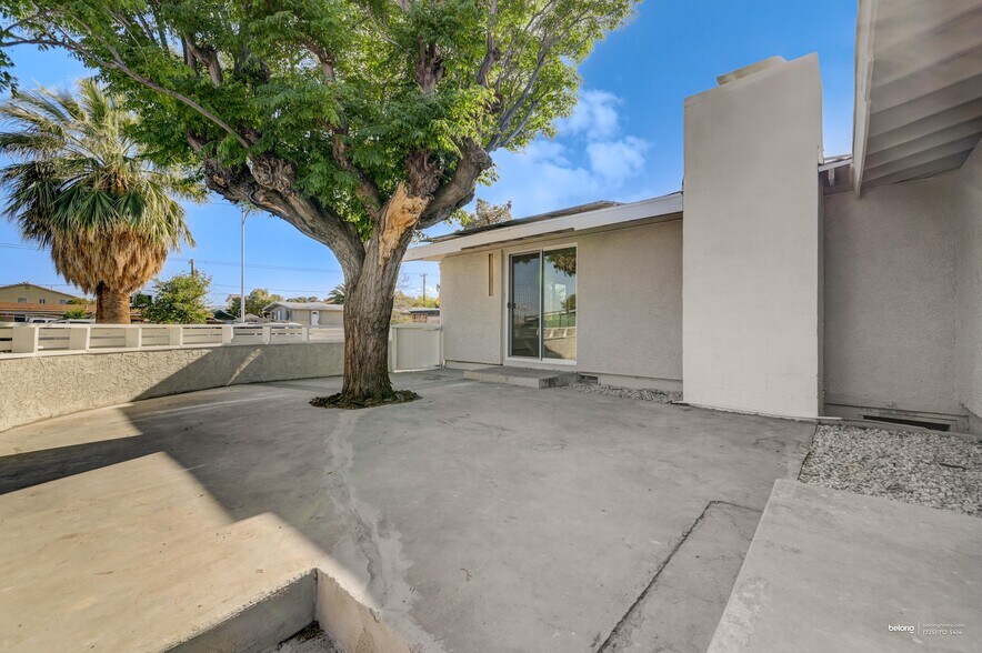 Building Photo - 5326 Evergreen Ave