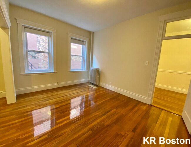 Building Photo - 5 Walbridge St