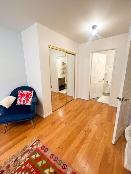Master Bedroom - 845 Brooks Ave