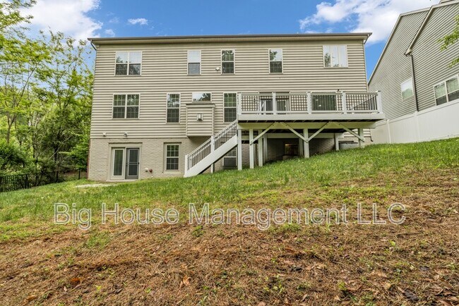 Building Photo - 3713 Chancelsors Dr