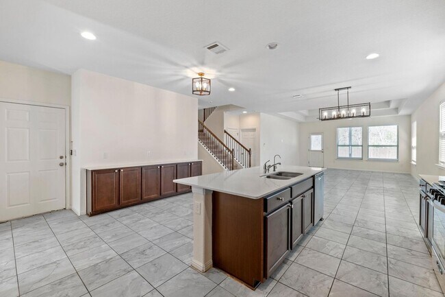 Building Photo - 405 Little Draw Ln