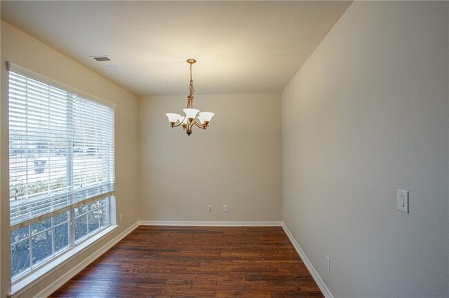 Building Photo - 811 Clear Meadow Ct