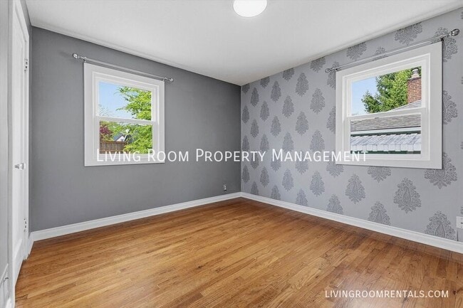 Building Photo - 6025 NE 14th Ave