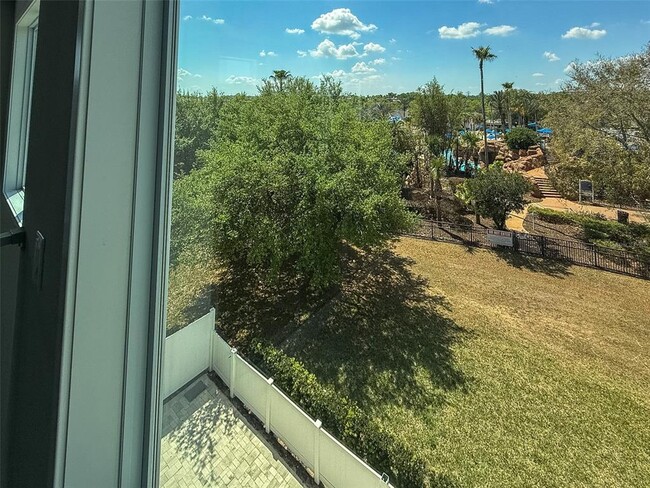 Building Photo - 7770 Sandy Ridge Dr