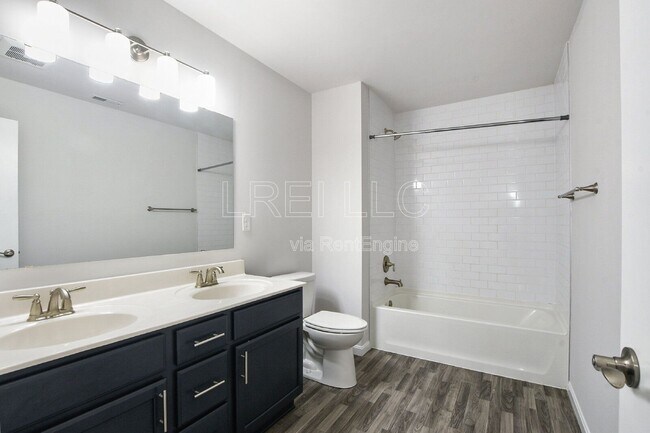 Building Photo - 9211 Tamarack Grove Ln