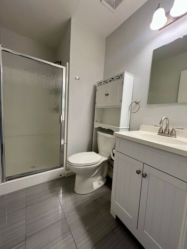 Building Photo - 3-Bedroom San Jose Home for Rent on a Quie...