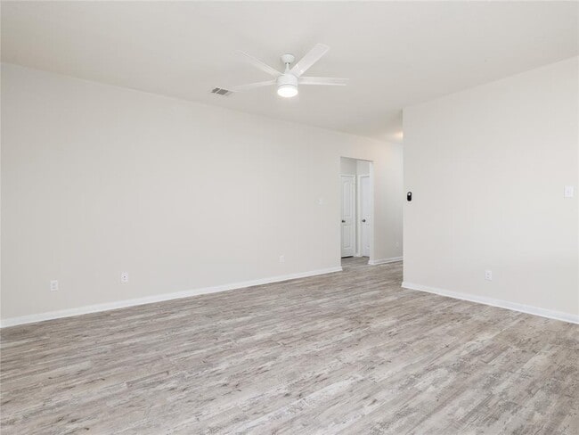 Building Photo - 1400 Ferryman Dr