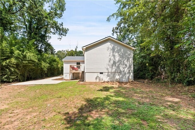 Building Photo - 3439 Jackson Dr