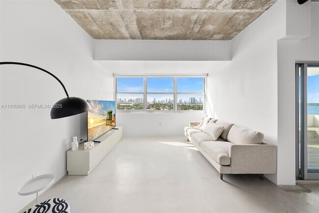 Building Photo - 3 Island Ave