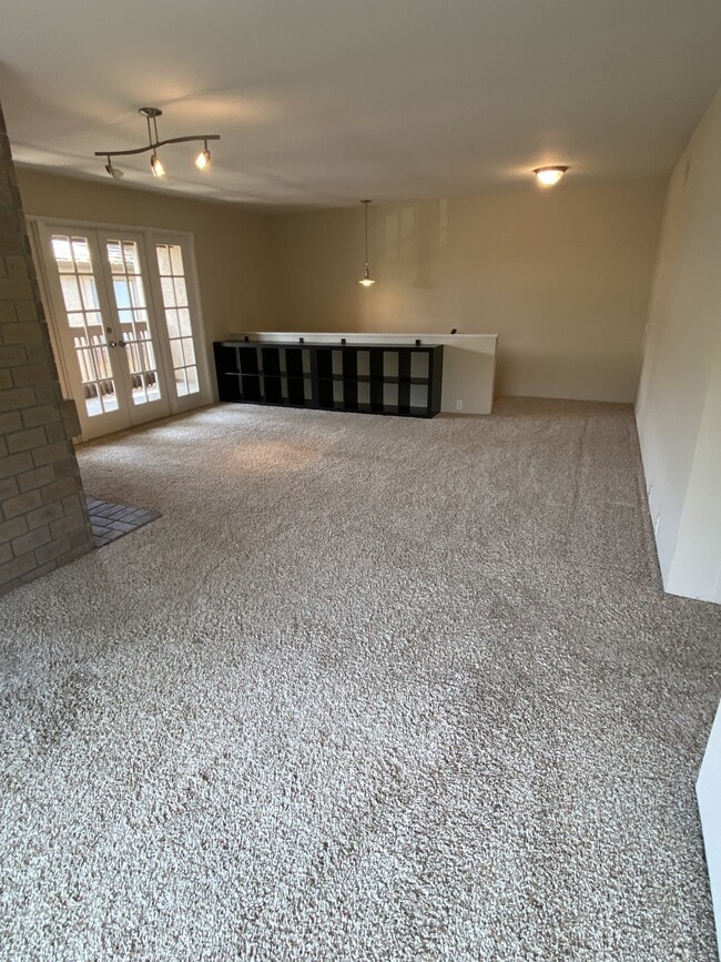Building Photo - 1136 Nimbus Ln