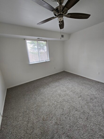 Building Photo - 9921 Bustleton Ave