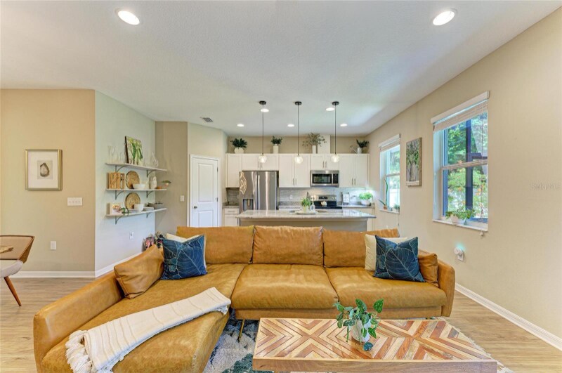 Building Photo - 2304 E 22nd Ave.