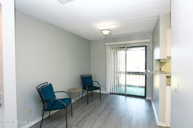 Building Photo - 10200 Belle Rive Blvd
