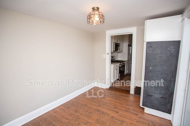 Building Photo - 150 Snyder Pl