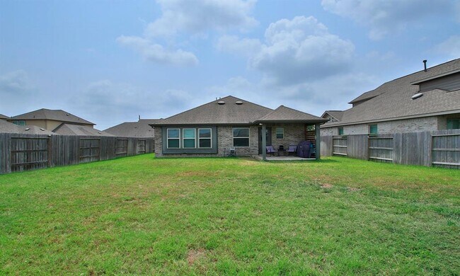 Building Photo - 20202 Creekdale Bend Dr