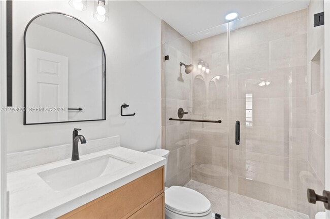 Building Photo - 9081 Lake Park Cir N