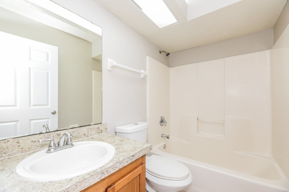 Building Photo - 1731 Chandelier Cir W