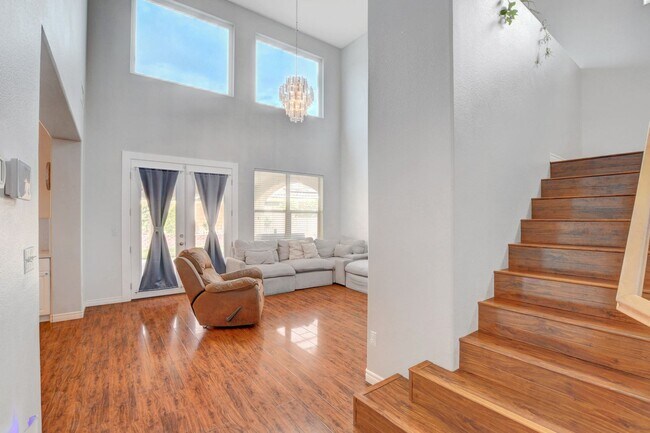 Building Photo - Spacious 4-Bedroom Home for Lease in Gated...
