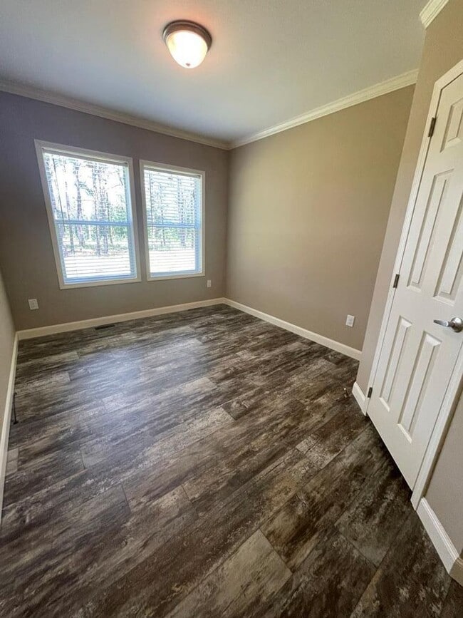 Building Photo - 3 Bedroom 2 Bath in Banks AL