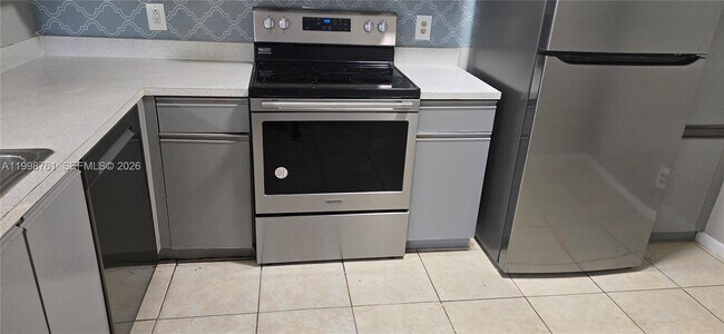 Building Photo - 8901 Wiles Rd