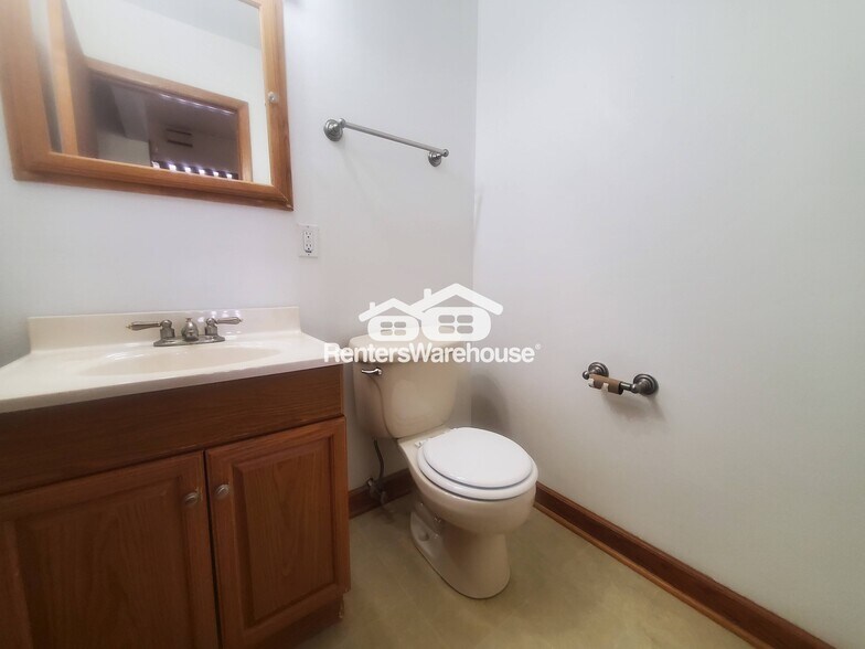 Building Photo - 3769 S 75th St